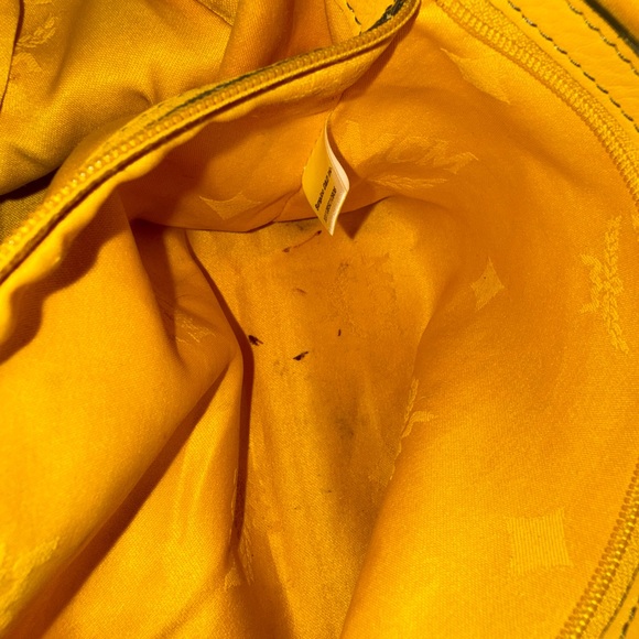 MCM Vintage Pebbled Leather Tassel Satchel Bag EUC - Picture 13 of 15